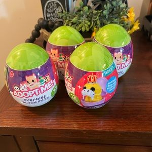 Adopt Me! Pets Surprise Plush Pet Series 2 - Mystery Egg - Brand New! Set of 4